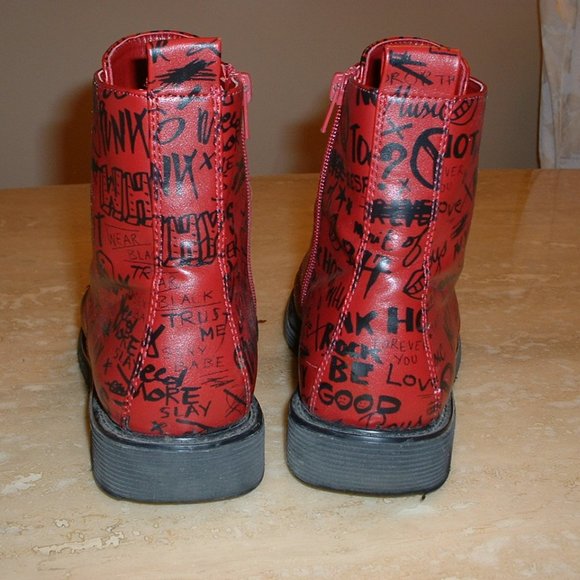 Aldo "marteens" look - Picture 2 of 3